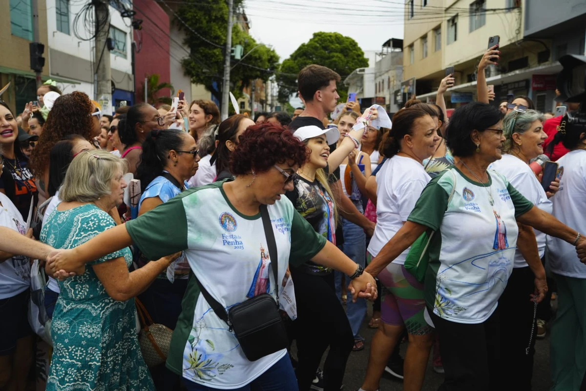 Festa da Penha 2025: Romaria das Mulheres reúne multidão de fiéis por Vitor Jubini