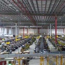 Micro e pequenas empresas podem atuar em parceria para fazer entregas e complementar renda por meio de programa da Amazon que chegou ao Espírito Santo no mês passado