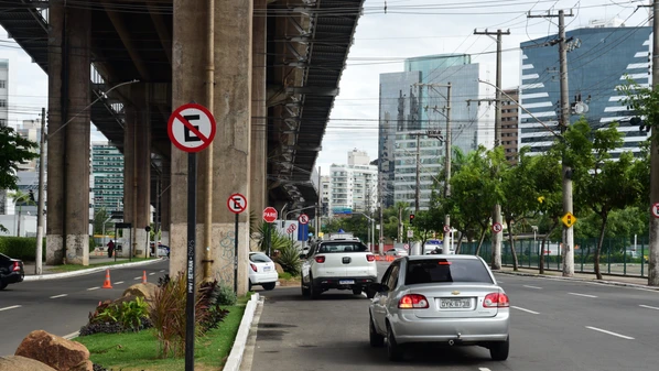 Nos primeiros dias após alterações, motoristas ficaram confusos sobre quais trajetos são permitidos