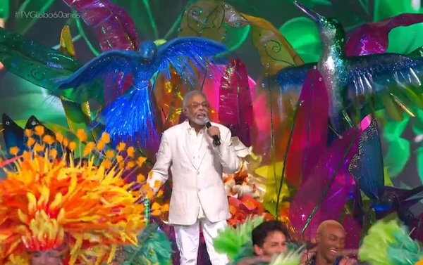 Gilberto Gil integrou homenagem aos 60 anos da emissora Globo