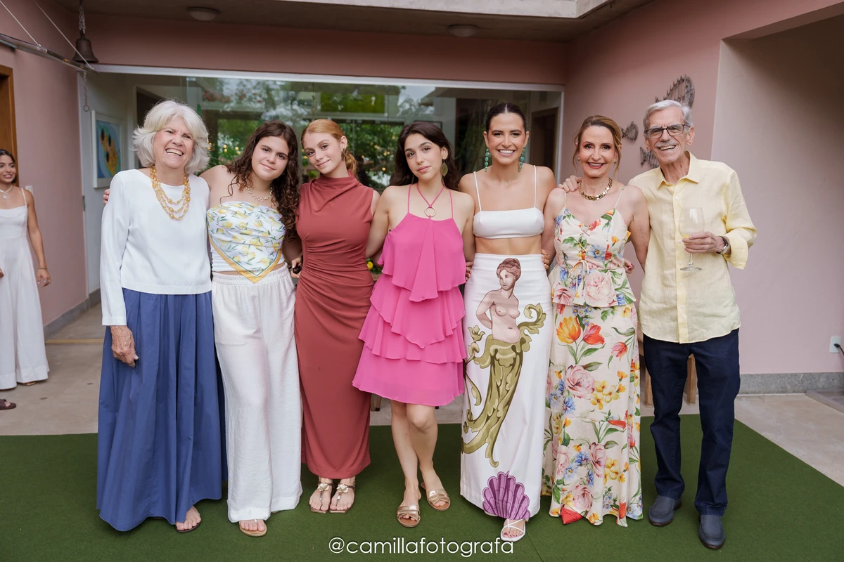 Mariana Maciel e família