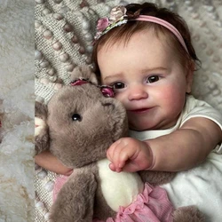 Personalidades como Sabrina Sato e até o Padre Fábio de Melo se renderam à tendência. Descubra o que é o bebê reborn e saiba onde adquiri-lo