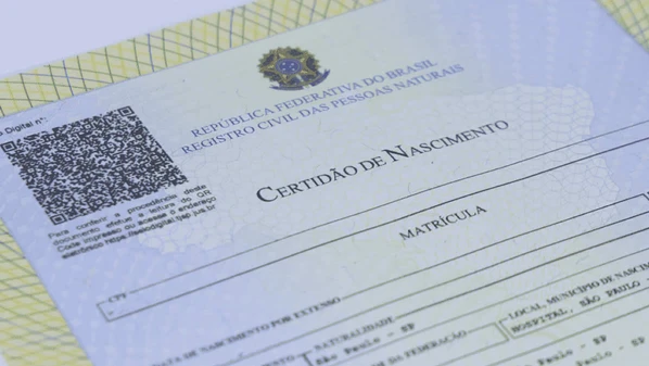 Lei federal de 2022 permite a qualquer cidadão maior de 18 anos alterar nomes e sobrenomes diretamente em Cartório de Registro Civil