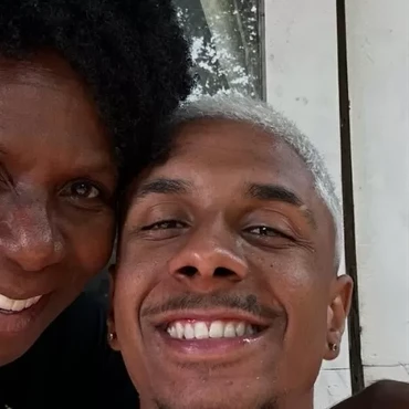 Imagem - Atriz da Globo anuncia morte do filho de 21 anos