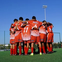 Academia Capixaba de Futebol (ACF) atende 400 crianças e adolescentes, oferece acompanhamento multidisciplinar e já levou jovens para estudar no exterior