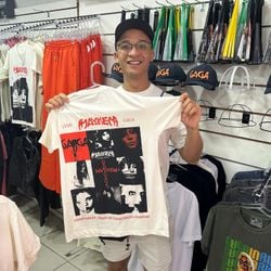 Comerciantes lançam produtos e serviços para atrair público da cantora, que se apresenta neste sábado no que promete ser um dos maiores shows da história recente do Rio de Janeiro.