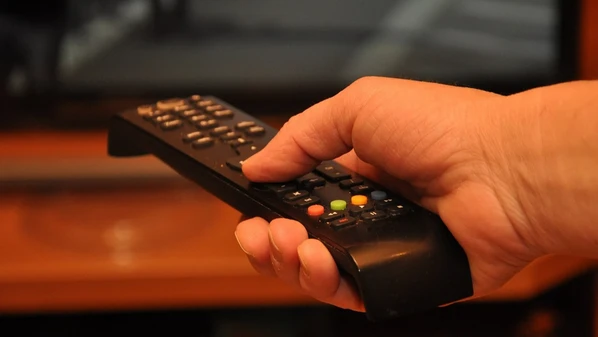Jogos do Brasileirão movimentam o sábado (3) com duelos decisivos e transmissão em TV aberta, fechada e streaming