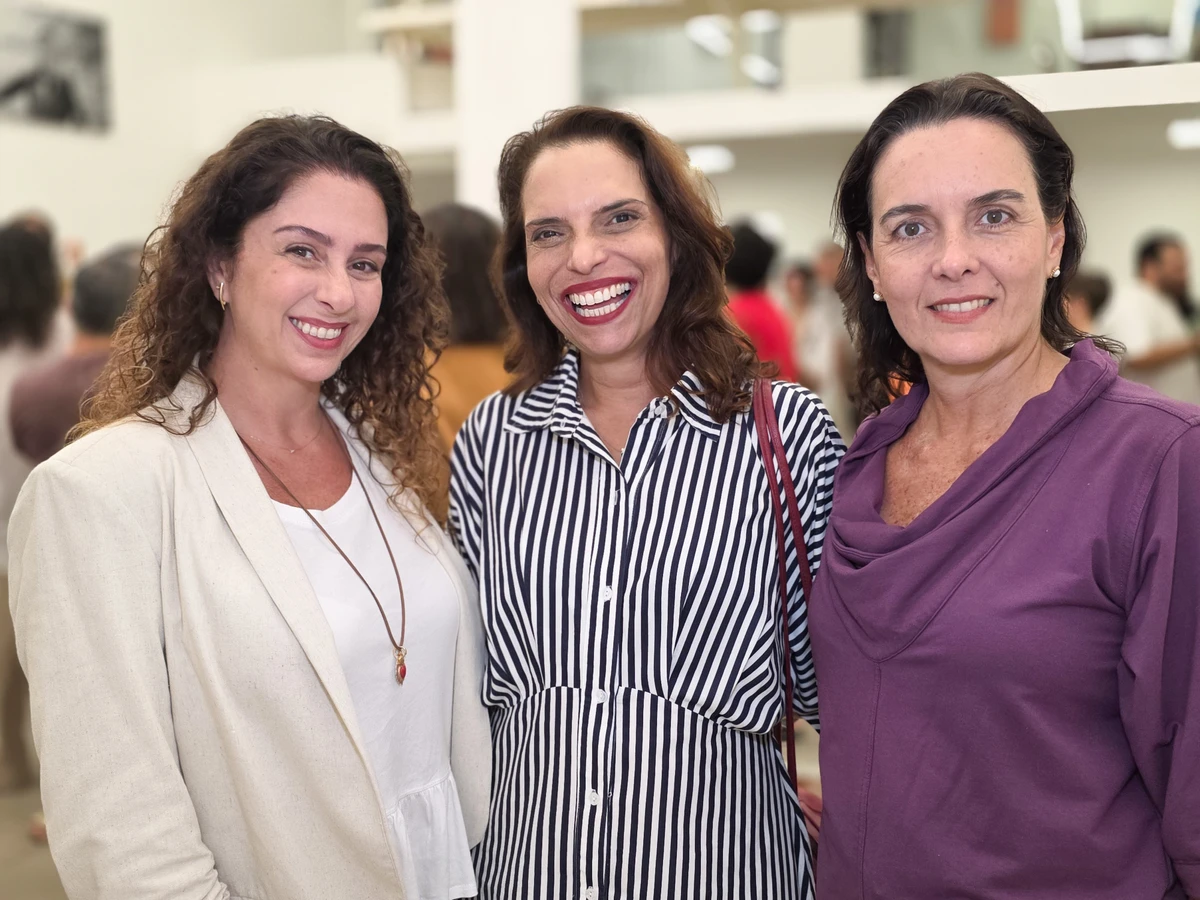 Marianne Assbu, Bruna Medeiros e Isabela Castello