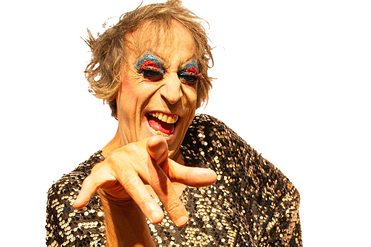 Personagem ex-gay do humorista Octávio Mendes