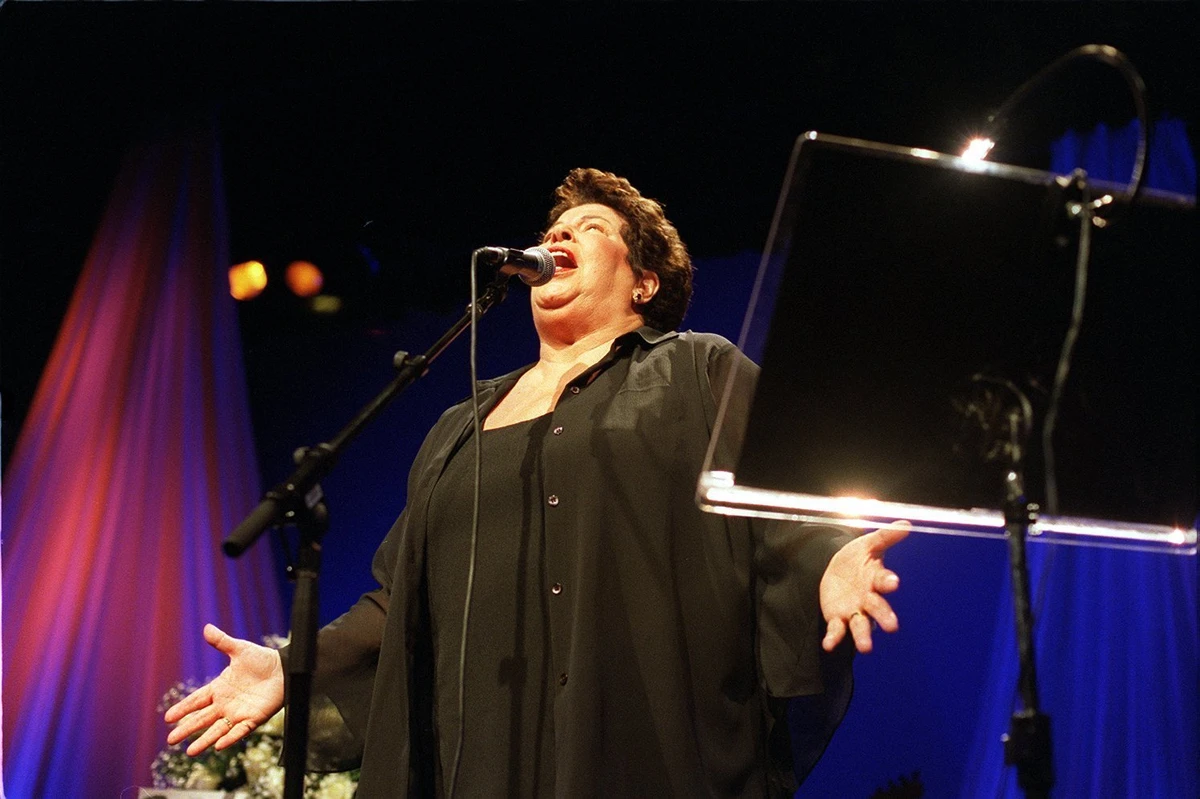 Show da cantora e compositora Nana Caymmi no Direct TV Hall