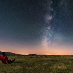 Pesquisas indicam que observar as estrelas traz inúmeros benefícios - e retiros em várias partes do mundo vêm se especializando em oferecer esta experiência aos visitantes