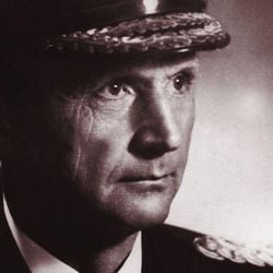 Dönitz, último Führer do Terceiro Reich alemão, teve apenas uma condenação de 10 anos e recebeu pensão do governo