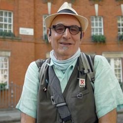 Jonathan Blake foi diagnosticado tão cedo na epidemia de Aids no Reino Unido que foi nomeado 'Paciente L1' no hospital