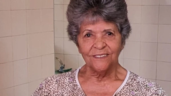 Mariza Silva Moscoso, de 84 anos, mora no bairro Morada de Santa Fé, em Cariacica; família informou que ela está bem