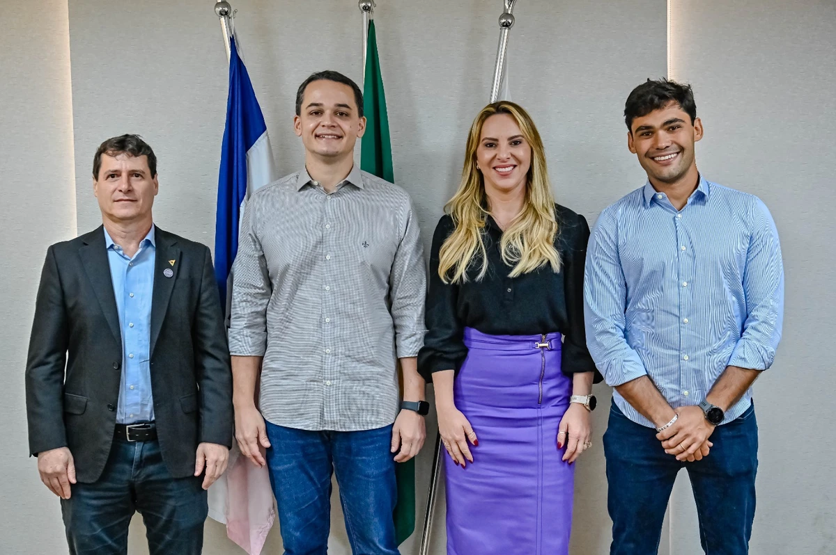 Alecsandro Casassi, Lorenzo Pazolini, Cris Samorino e Pedro Chieppe em reunião do Ibef-ES com o prefeito de Vitória para alinhamento de projetos e parcerias