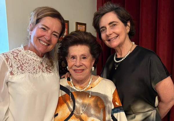 Monika Serrão e Marcelle Pippin Pinto