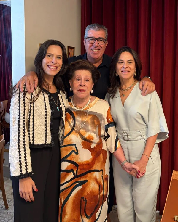 Natália, Dóris, Arnaldinho e Karla Ferreira