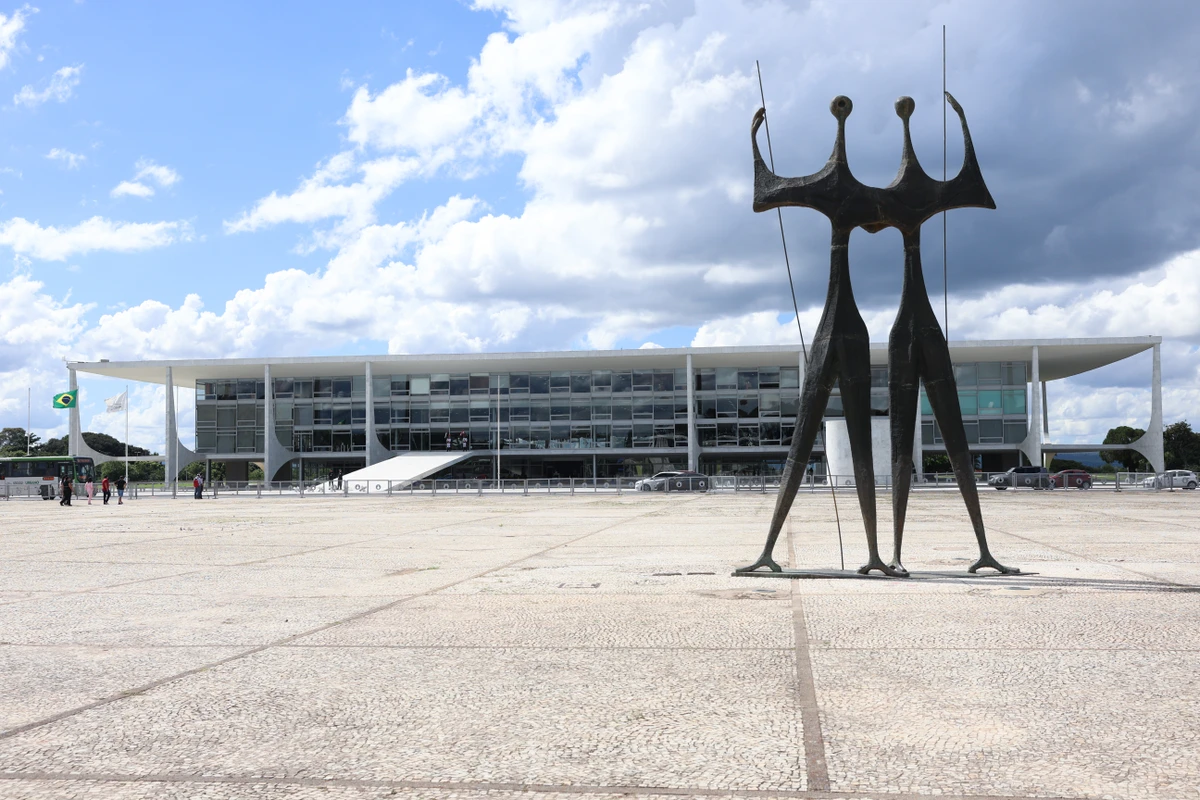 Praça dos Três Poderes, em Brasília. Foto Valter Campanato/Agência Brasil.