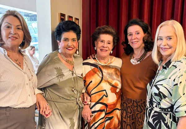 Regina Tommasi, Ana Angélica Cabral, Doris Ferreira, Maria Helena Costa e Licia Siqueira