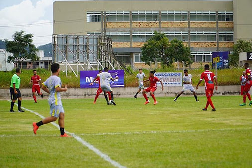 Projeto ACF oferece acompanhamento multidisciplinar e já levou jovens para estudar no exterior. por Divulgação / Academia Capixaba de Futebol (ACF)