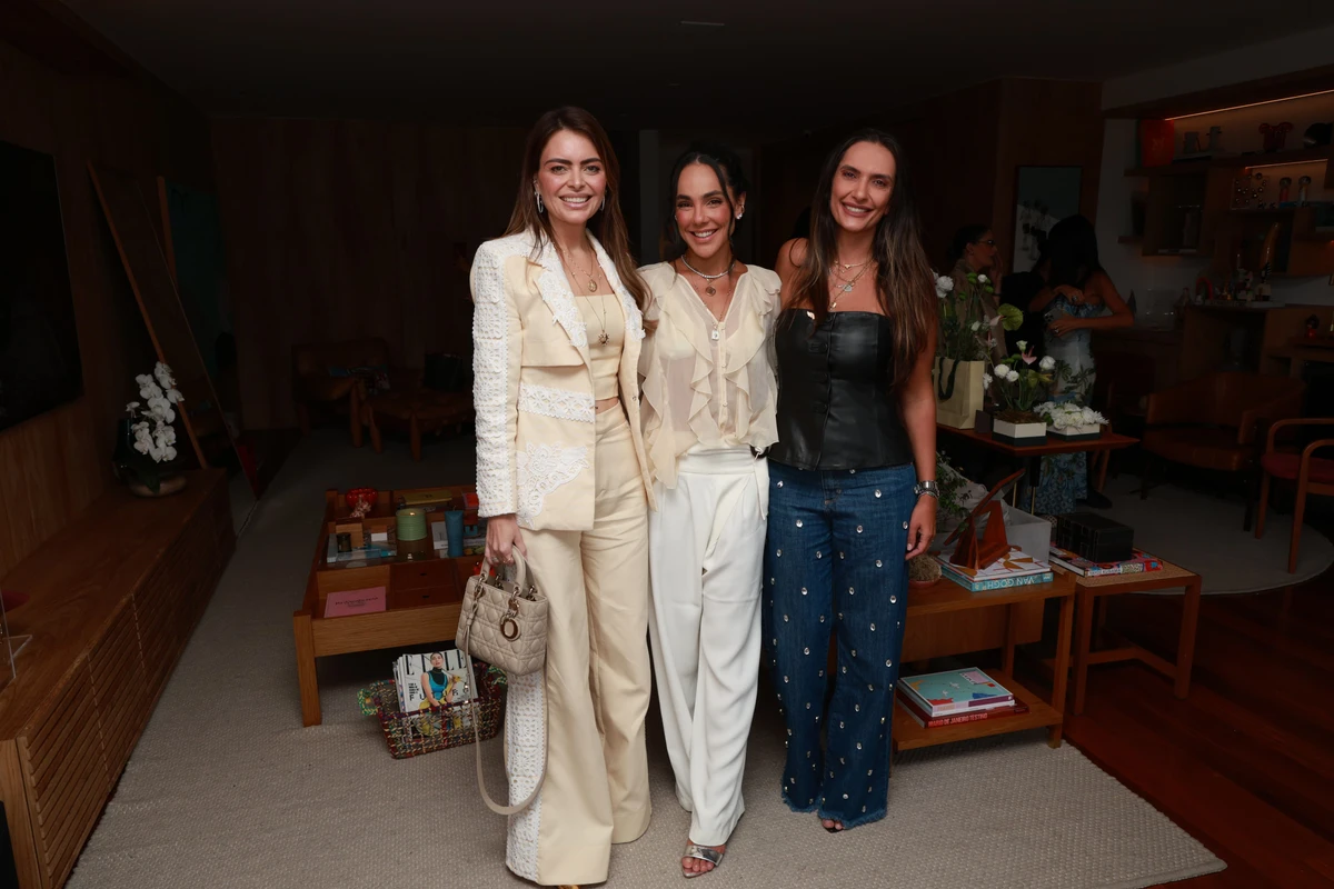 Maria Carolina Tosi, Carolina Neves e Flavia Mameri