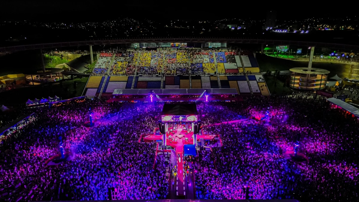 Show de Thiaguinho no Kleber Andrade
