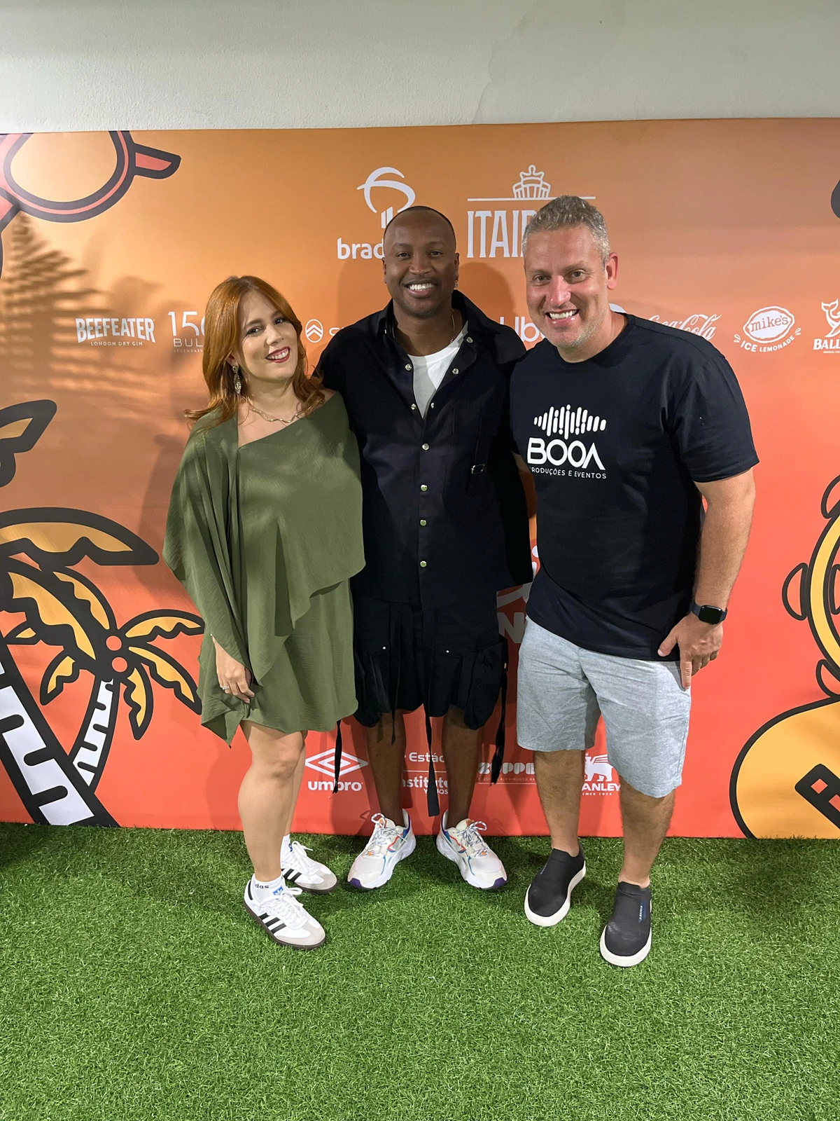 Thalita Lucas, Thiaguinho e Mateus Carvalho