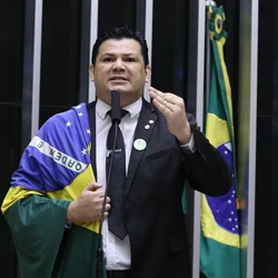 Conselho de Ética da Câmara dos Deputados deu uma resposta à postura histriônica adotada pelo deputado do ES, mas estratégia não é exclusiva do parlamentar do PL