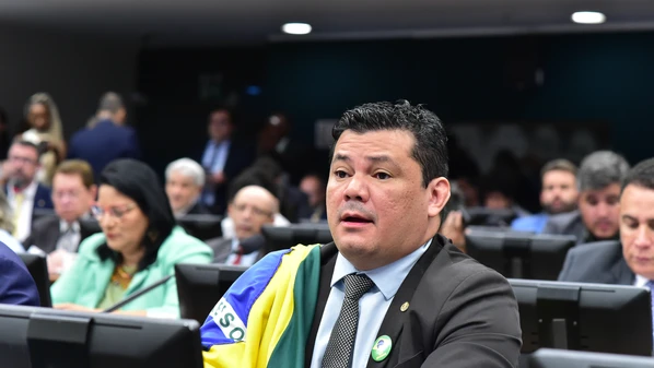 Parecer pela suspensão considerou que o parlamentar capixaba abusou do uso de expressões ofensivas à honra de parlamentares em audiência no dia 29 de abril