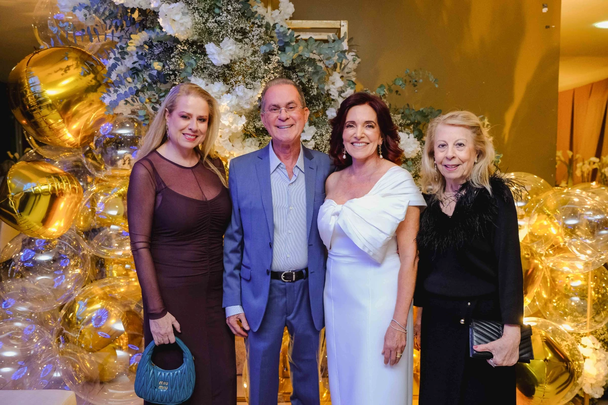 Sandra Fonseca, Manoel e Margareth Rabelo e Liseta Fonseca 