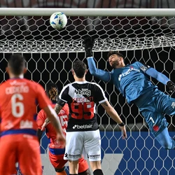 Cruz-Maltino teve mais uma atuação terrível. Crise perece não ter fim no clube cruz-maltino
