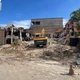 Imagem - Obras no Morro do Moreno começam com demolição de antiga boate