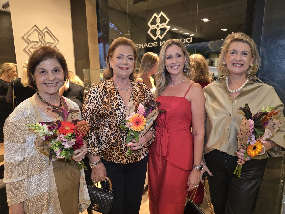 Soeli Gama, Helvia Abaurre, Tatiana Soares e Gracinha Nader