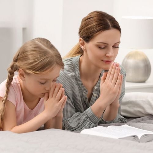 Imagem - 5 orações de agradecimento e proteção pelas mães