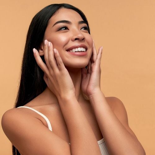 Imagem - Veja quando iniciar os cuidados de rejuvenescimento da pele