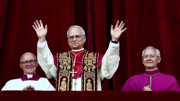 Leão XIV é a continuidade do pontificado de Francisco. De forma alguma uma repetição, mas, sem nenhuma dúvida, seguimento. Isso nos mostra que o Papa Francisco não foi um desvio transitório na Igreja