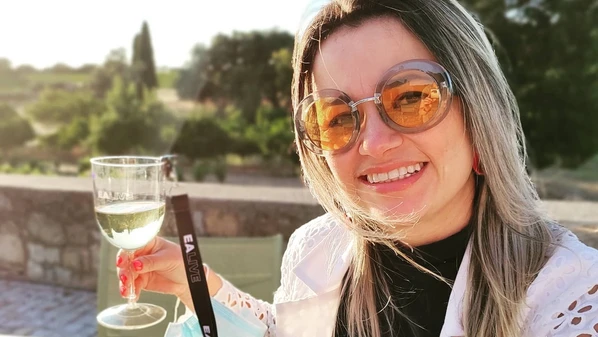 Paula Teixeira, de 46 anos, construiu uma vida ao lado do marido e o filho em Portugal