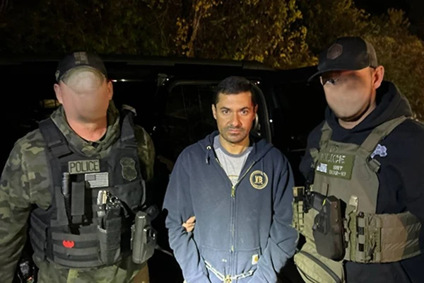 André Tiago Lucas, 36 anos, condenado por estupro no Brasil, preso em Massachusetts no ano passado