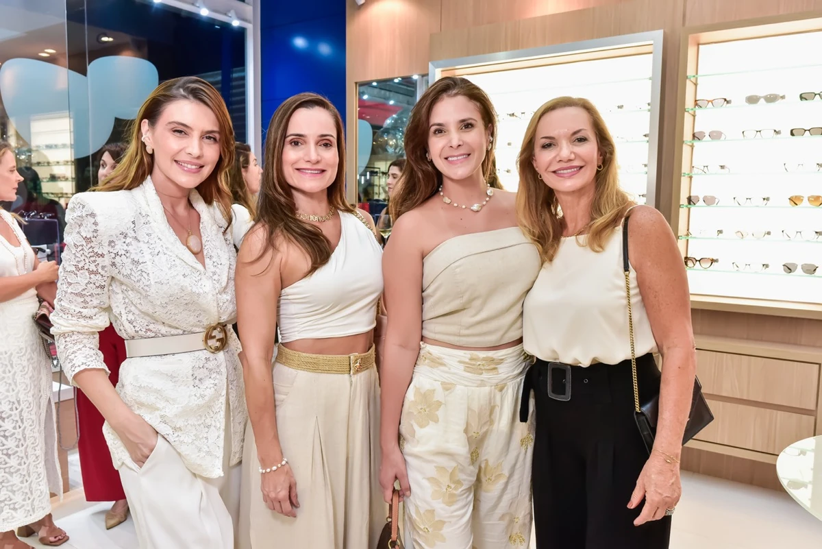Gabriela varejão,  Tamara faiçal, Isadora saad e Lina Hemerly 