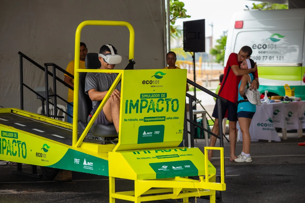 Simulador de impacto com realidade virtual da Ecovias 101