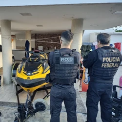 Quadrilha agia com tráfico, de armas, lavagem de dinheiro e segurança clandestina; houve apreensão de bens, além do bloqueio de contas bancárias, aplicações financeiras e ativos patrimoniais – cerca de R$ 2,6 milhões