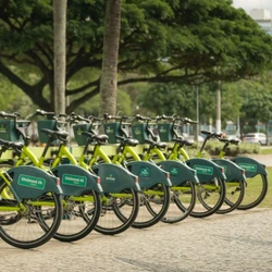 Movimento é impulsionado por sistemas de compartilhamento e hábitos mais sustentáveis no dia a dia; a escolha pela bike também ajuda a reduzir impactos ambientais