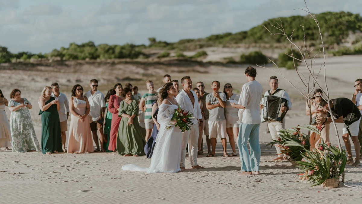 Casamento de Sarah Monecchi em Itaúnas