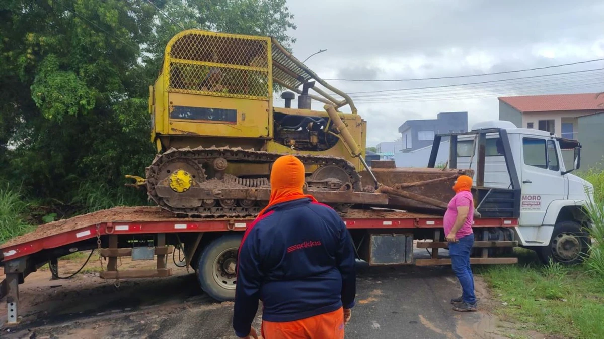 Trator apreendido durante Operação Ampulheta
