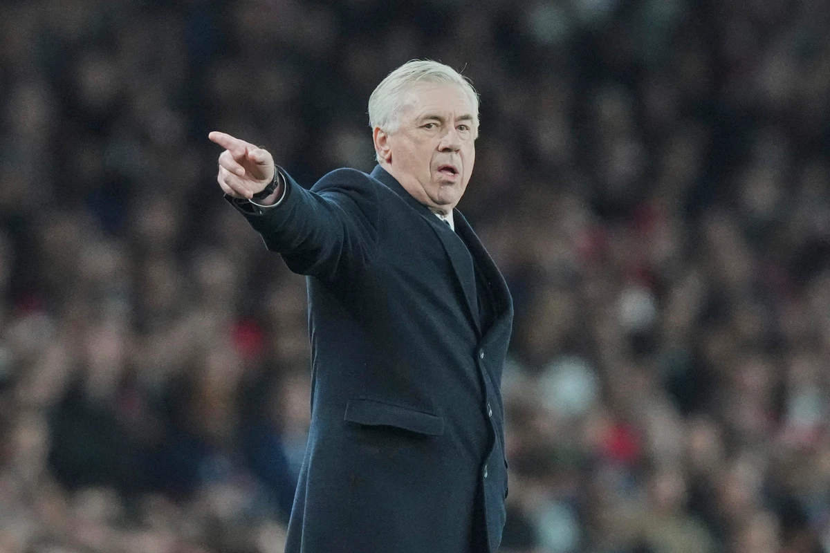 O técnico Carlo Ancelotti, do Real Madrid, na partida de ida das quartas de final da Liga dos Campeões