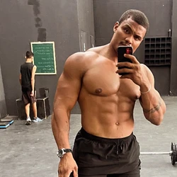 Wanderson da Silva Moreira passou mal logo após deixar o palco do Pantanal Contest. O atleta havia acabado de se apresentar quando sofreu uma parada cardíaca e caiu próximo à área de bastidores