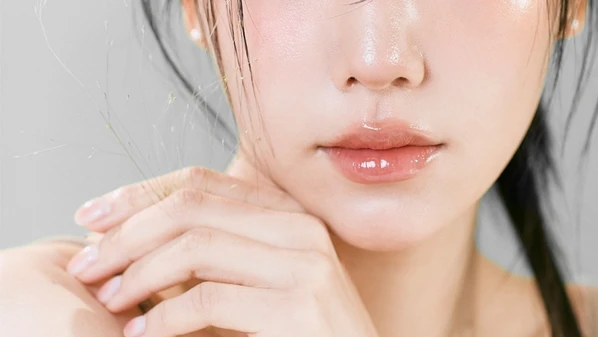 As novas tecnologias prometem melhorar a flacidez, a definição do contorno facial e o estímulo de colágeno, sendo um tratamento eficaz, seguro e com resultados progressivos e naturais