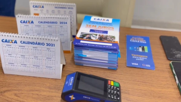 A encenação convencia as vítimas de que se tratava de um atendimento oficial do banco, mas tudo fazia parte de um esquema e os prejuízos já ultrapassam R$ 450 mil