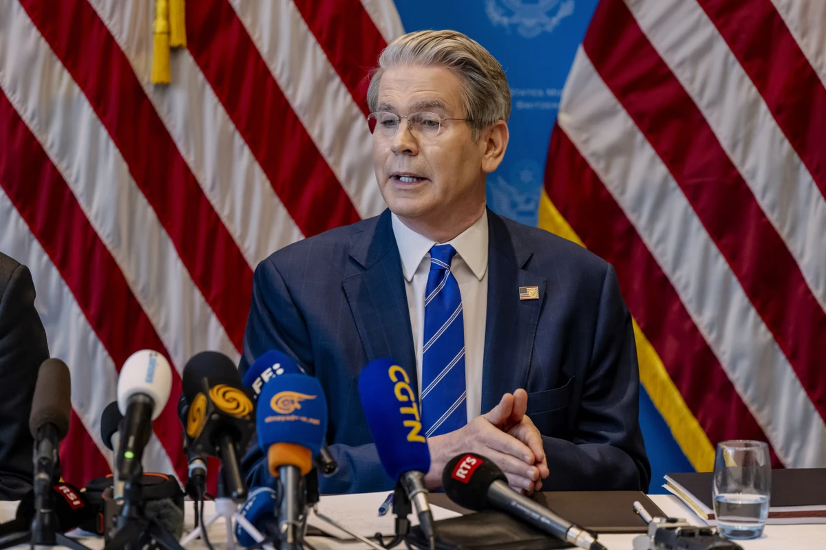 O secretário do Tesouro dos Estados Unidos, Scott Bessent, durante coletiva de   imprensa sobre o comércio entre os EUA e a China