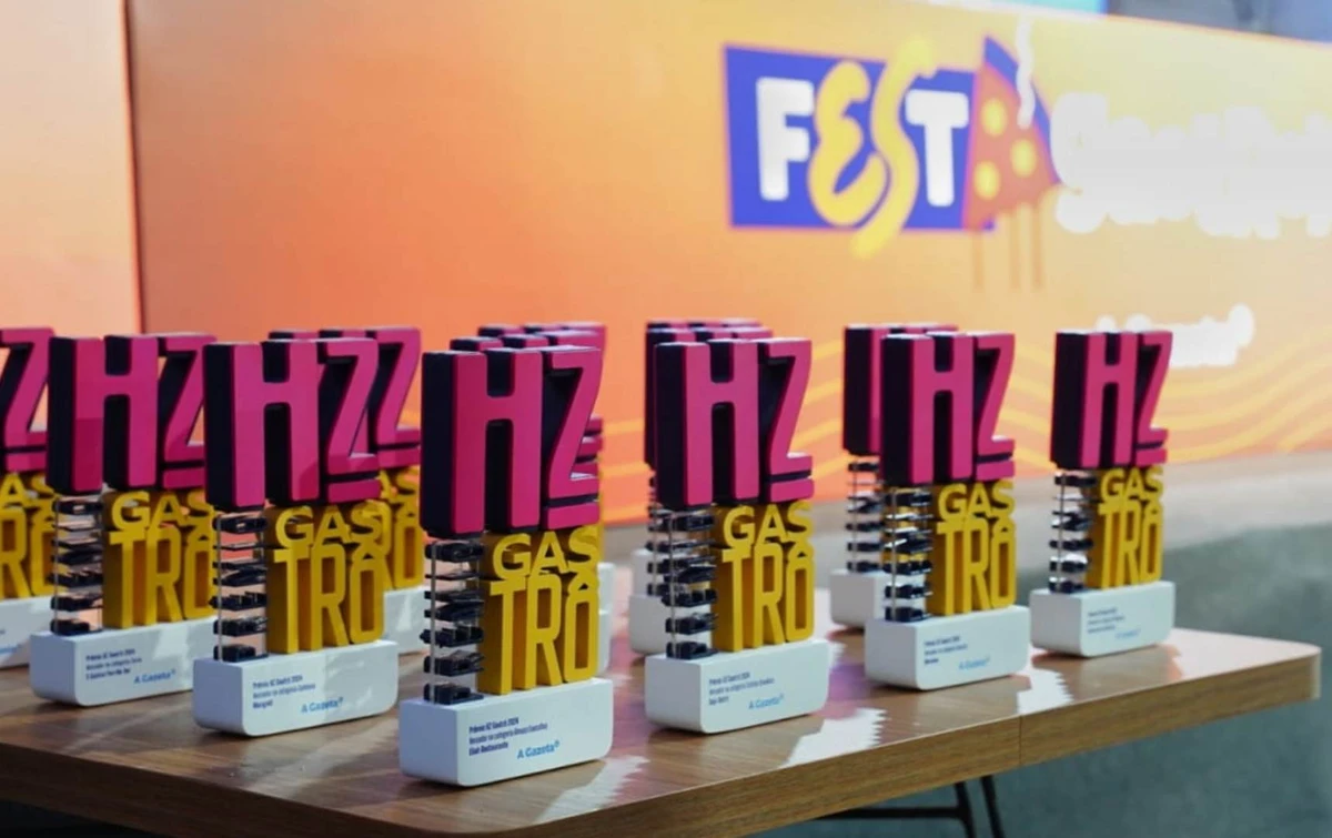 Troféus do Prêmio HZ Gastrô entregues durante o Fest Gastronomia 